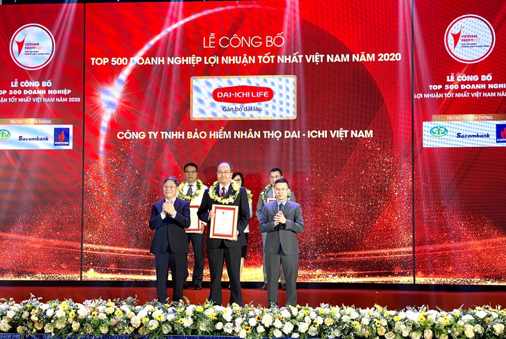 Dai-ichi Life Việt Nam đạt danh hiệu Top 500 Doanh nghiệp lợi nhuận tốt nhất Việt Nam năm 2020