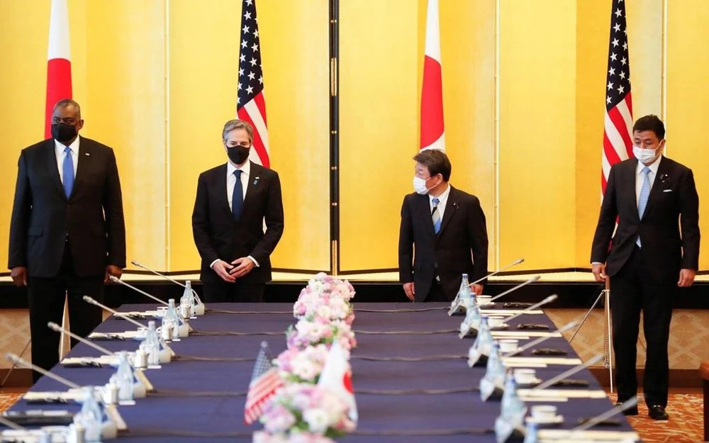 Các quan chức Nhật Bản và Mỹ tại buổi đối thoại. Ảnh: Japan Times