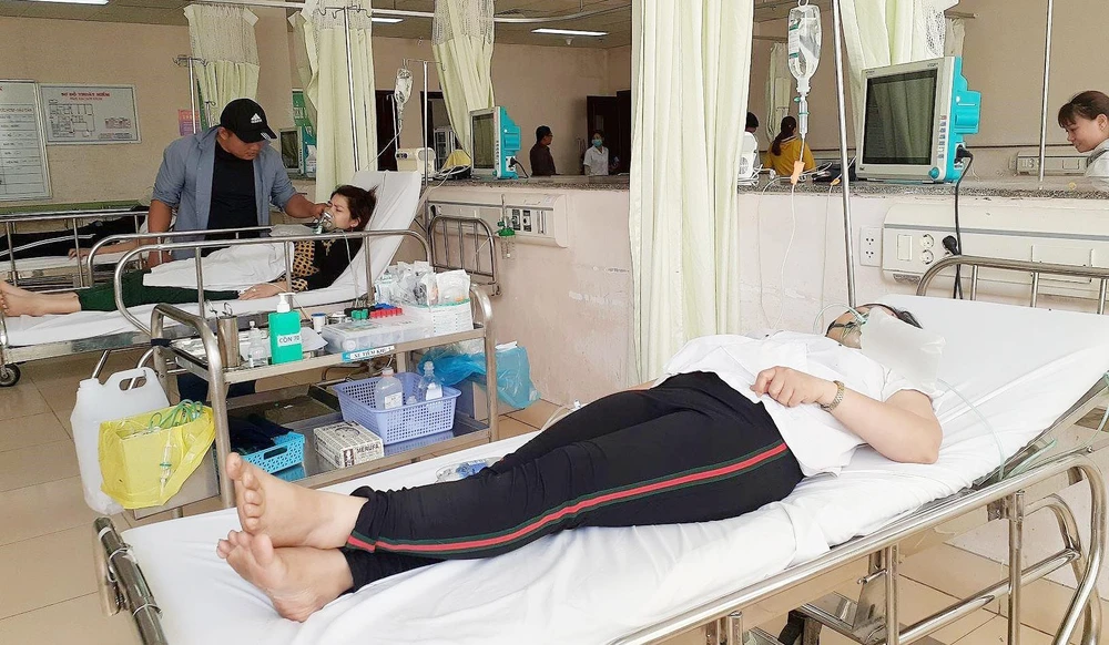 Công nhân bị ngộ độc khí amoniac cấp cứu tại Bệnh viện Bà Rịa
