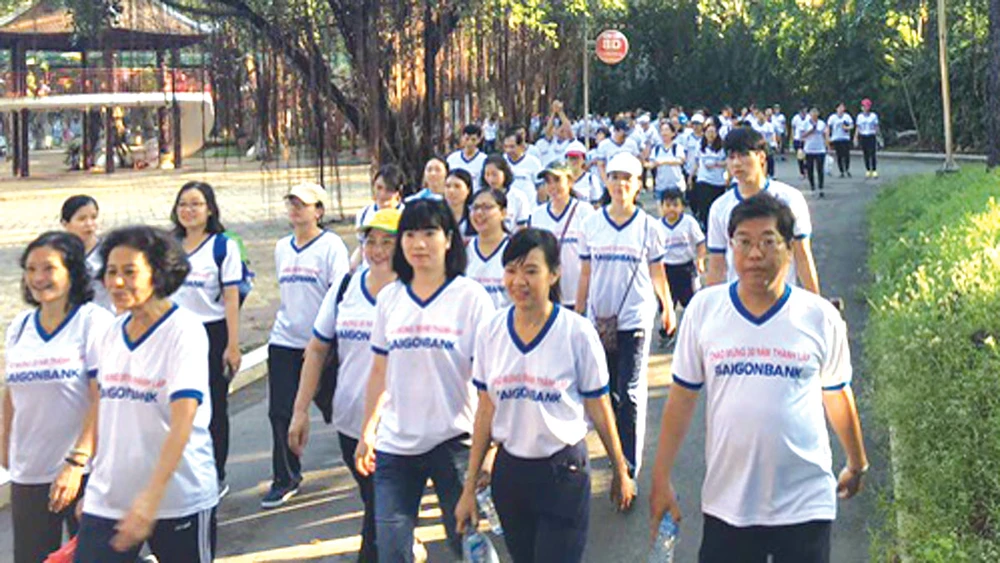 Saigonbank tổ chức đi bộ gây quỹ từ thiện