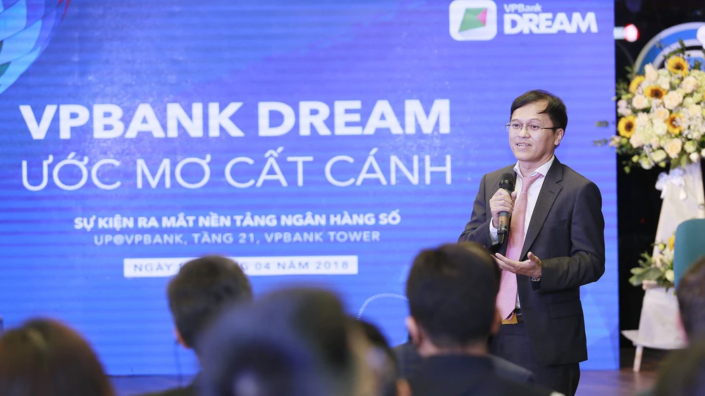 TGĐ Nguyễn Đức Vinh phát biểu tại sự kiện ra mắt nền tảng ngân hàng số VPBank Dream