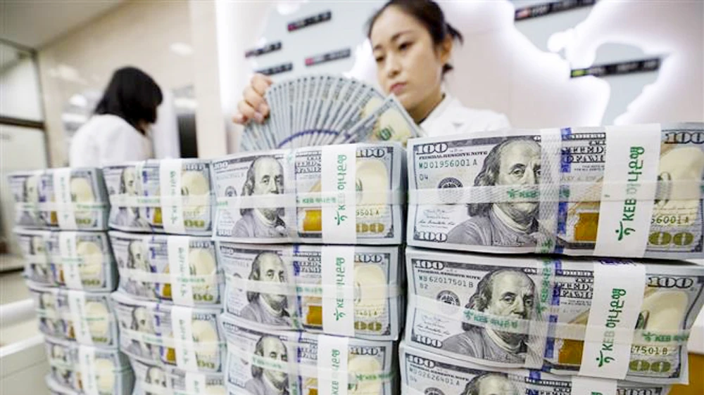 Theo Ngân hàng Trung ương Hàn Quốc, quy mô của các quỹ đầu tư và tiền gửi ở nước này đã đạt mức cao kỷ lục. Ảnh: EPA-EFE