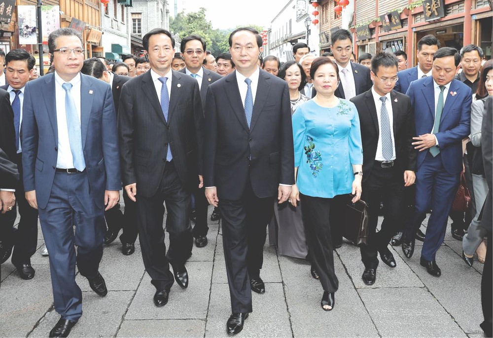 國家主席陳大光與夫人參觀福州著名旅遊景區。（圖源：互聯網）