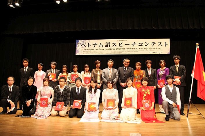 神田外語大學還每年定期舉辦一場越語雄辯賽。（圖源：互聯網）