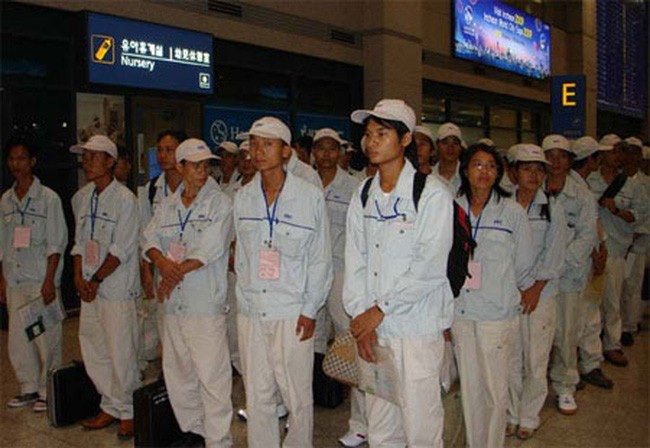 圖為入境韓國的越南勞工。（示意圖源：互聯網）
