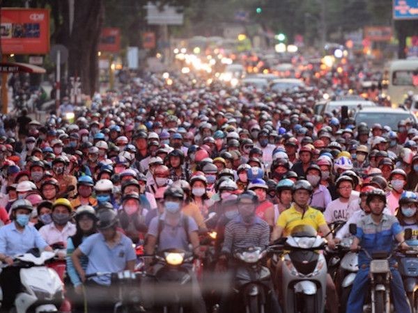 河內市人委會主席阮德鍾表示，河內市力爭至2030年的提案只限制個人交通工具，而不是全面禁止。（示意圖源：互聯網）