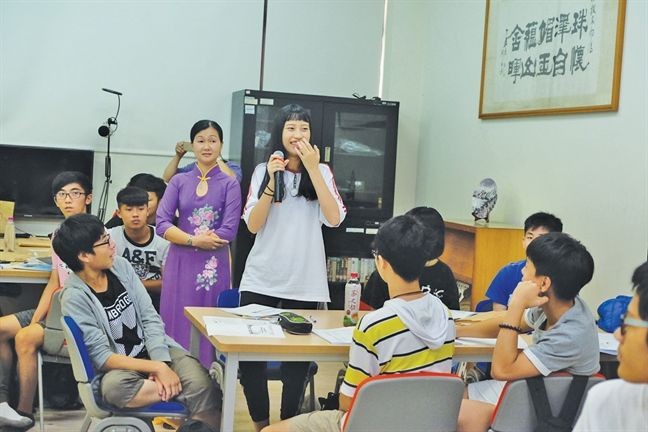台灣各所學校的某節越語課。