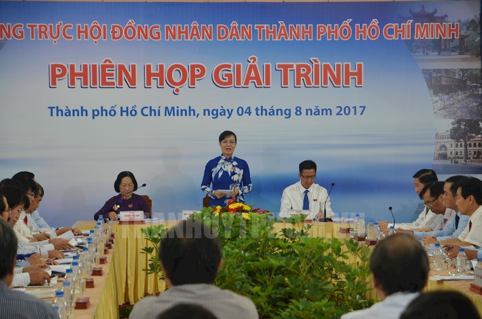 市人民議會主席阮氏決心在市旅遊發展戰略闡釋會議上發表講話。（圖源：市黨部新聞網）