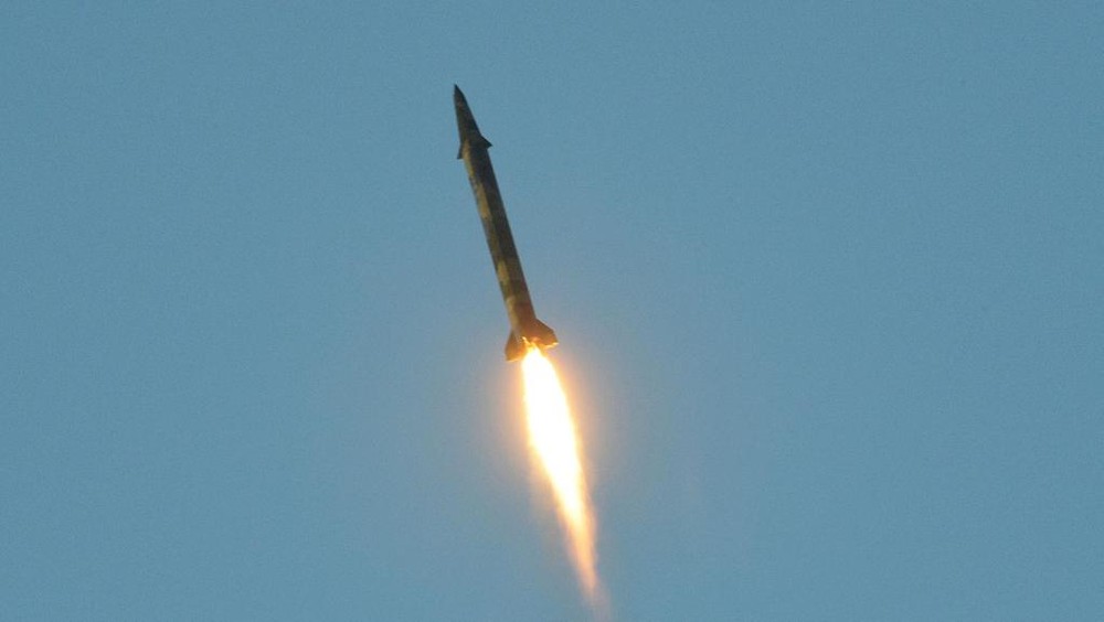 朝鮮8月29日發射一枚"火星-12"型中程彈道導彈。聯合國安理會29日晚發表主席聲明對此表示強烈譴責，要求朝鮮嚴格遵守聯合國相關決議，立即停止導彈試射。（圖源：路透社）