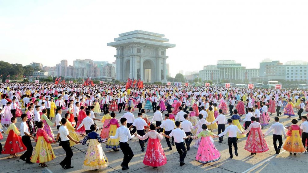 平壤2016年9月9日舉行慶祝朝鮮民主共和國成立68周年活動。韓國和日本擔心剛剛進行過氫彈實驗的平壤當局會是否會在通過試射導彈來慶祝國慶。（圖源：路透社）