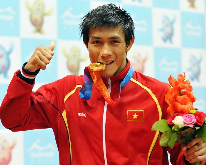 2013年AIMAG運動會中，阮陳唯一奪得57公斤級泰拳項目金牌。
