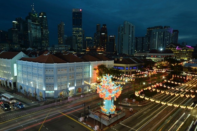 新加坡唐人街千盞復古綵燈迎中秋。（圖源：互聯網）