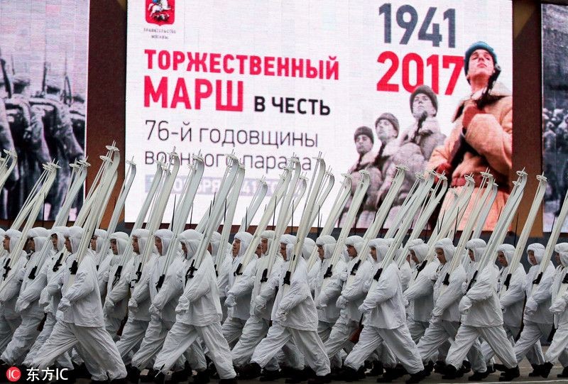 俄羅斯首都莫斯科紅場舉行閱兵活動，紀念1941年衛國戰爭最艱難階段舉行的紅場閱兵76週年。（圖源：TASS）