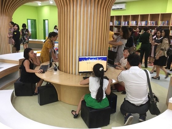 越南少兒多媒體圖書館一隅。