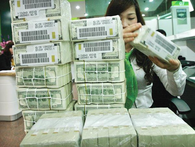 國家銀行本市分行副經理阮黃明最近告知，截至本月初，本市僑匯總額已達39億美元，環比增6億美元。（示意圖源：互聯網）