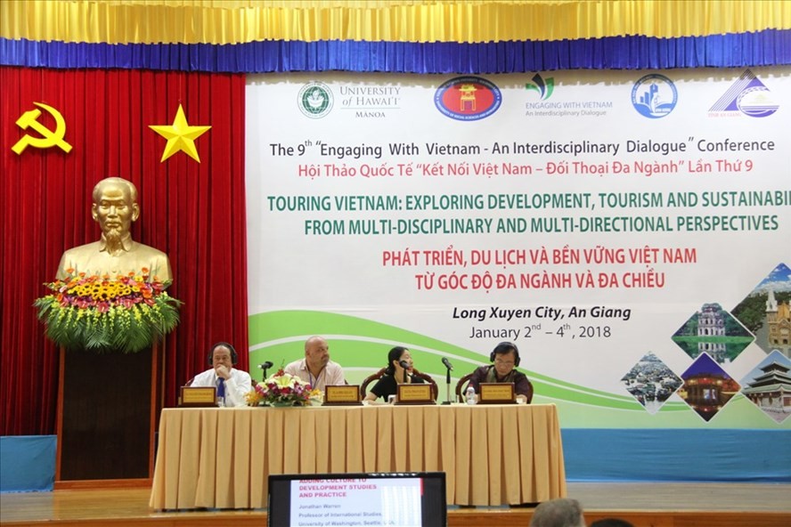 圖為在東川市舉辦的第九次安江省“從多部門與多方向角度持久穩固發展越南旅遊業”研討會現場一瞥。