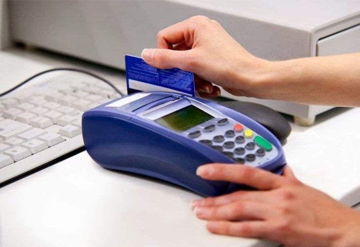 銷售終端機（POS）刷卡付款。（示意圖源：互聯網）