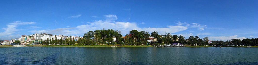 春香湖全景。