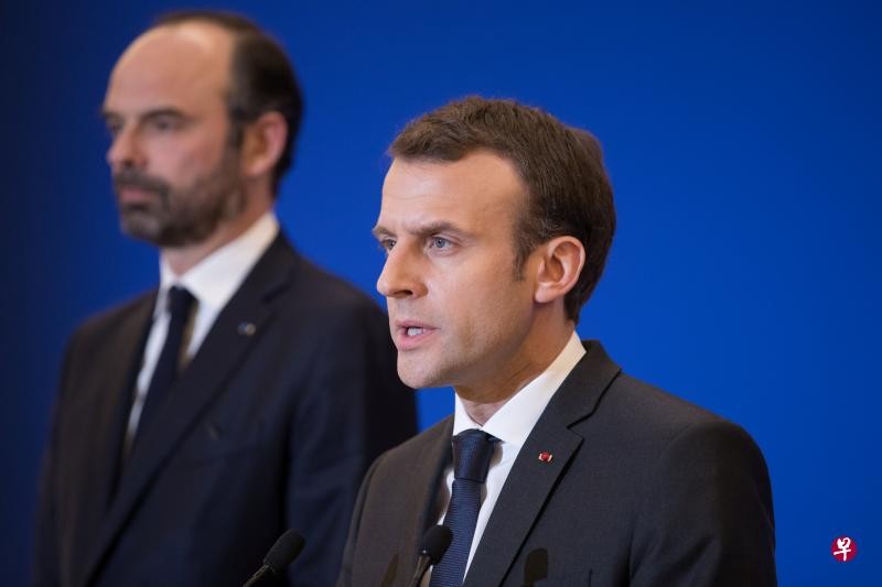 法國總統馬克龍在事發後主持召開緊急會議，重申堅決打擊恐怖主義的決心。（圖源：路透社）