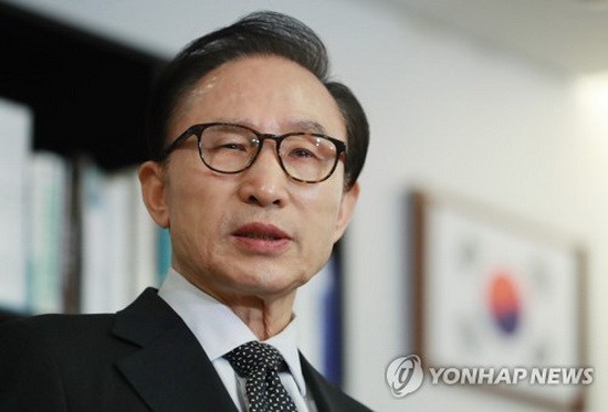 77歲的韓國前總統李明博涉賄被起訴。