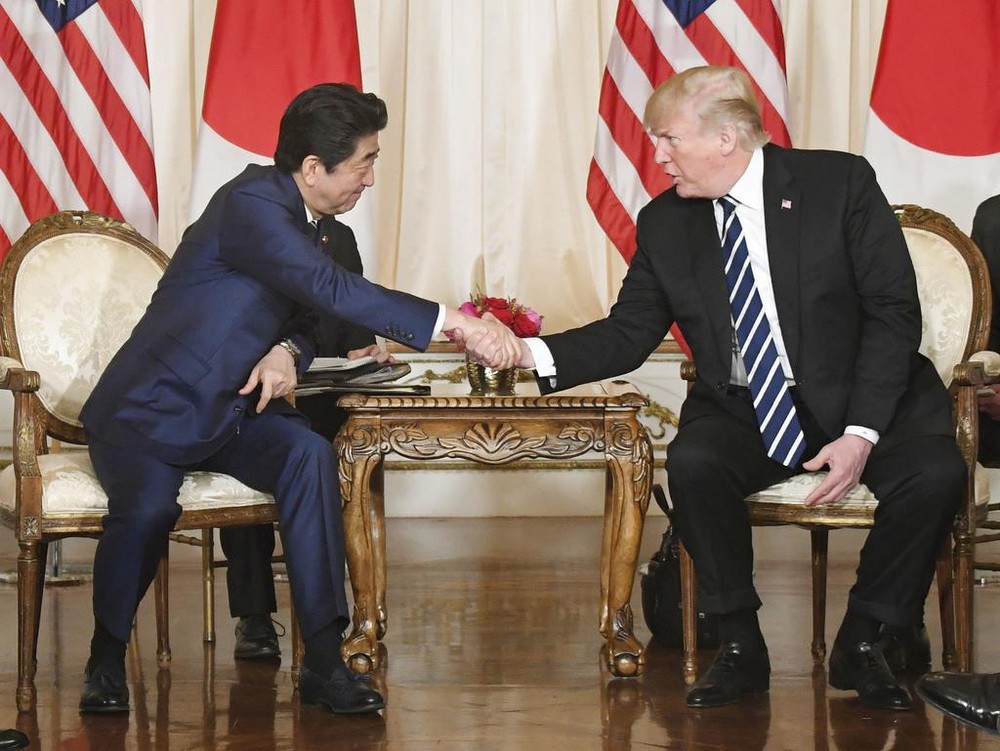 日本首相安倍晉三與美國總統特朗普舉行會談。（圖源：共同社）