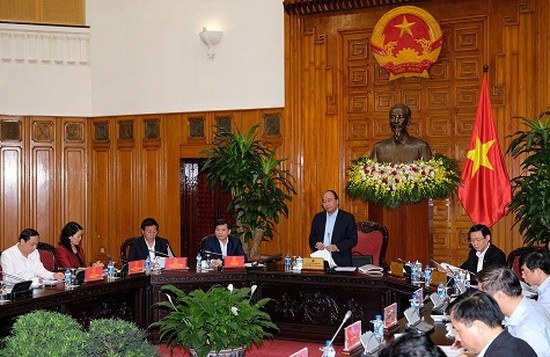 政府總理阮春福在會上發表講話。（圖源：光孝）