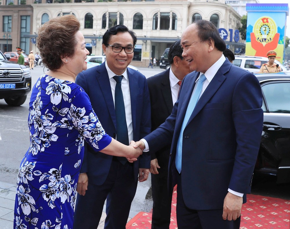 阮春福總理與建築師代表交流。（圖源：統一）