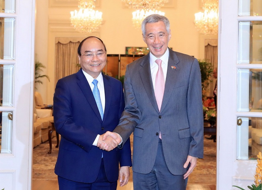 阮春福總理會見新加坡總理李顯龍。（圖源：統一）