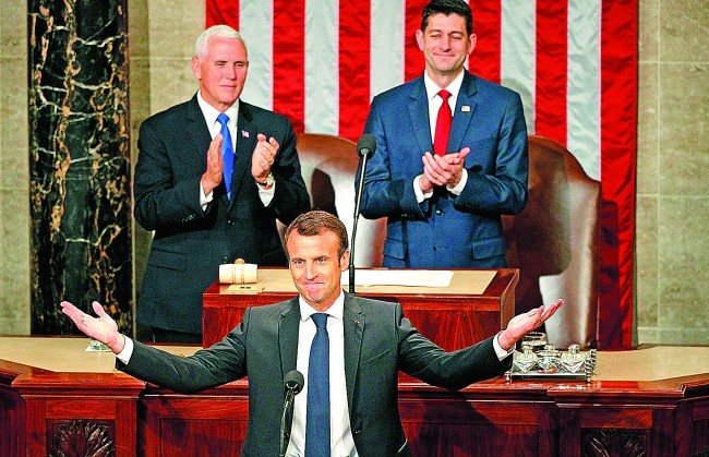 法國總統馬克龍當地時間25日在美國國會發表演講。（圖源：路透社）