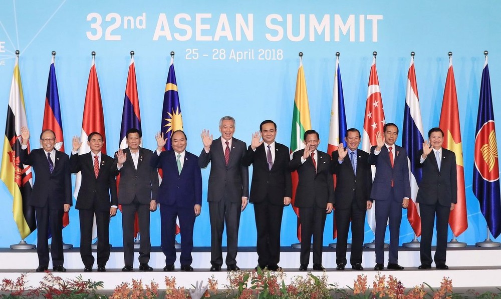 阮春福總理與各出席會議的代表團長。（圖源：統一）