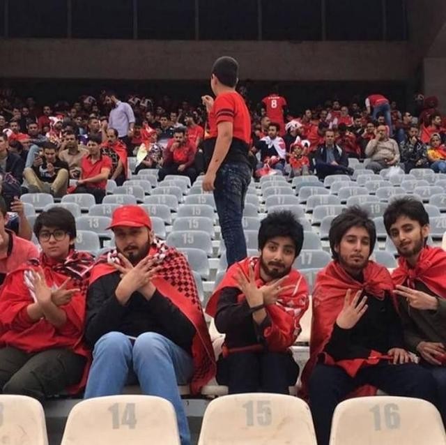 伊朗女子喬扮男裝看足球比賽遭罰款。