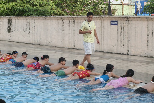 從2019年起，游泳將會成為新普通教育課程的體質教育課程的一門選修課。（圖源：志強）