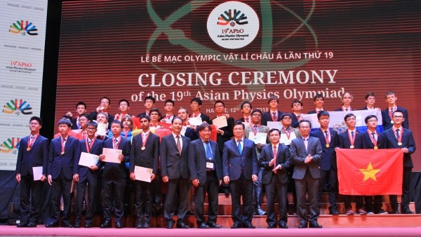 第19屆亞洲奧林匹克物理競賽(APhO 2018)頒獎儀式一瞥。（圖源：黎山）