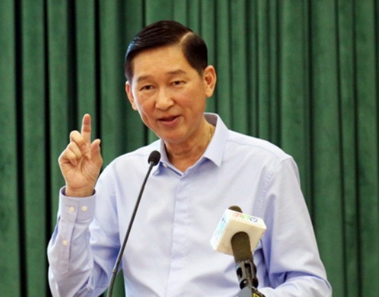 市人委會副主席陳永線。