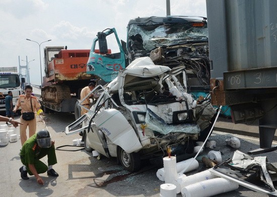富美橋上頻發多起嚴重交通事故的原因是車輛超速行駛。（圖源：玉欣）