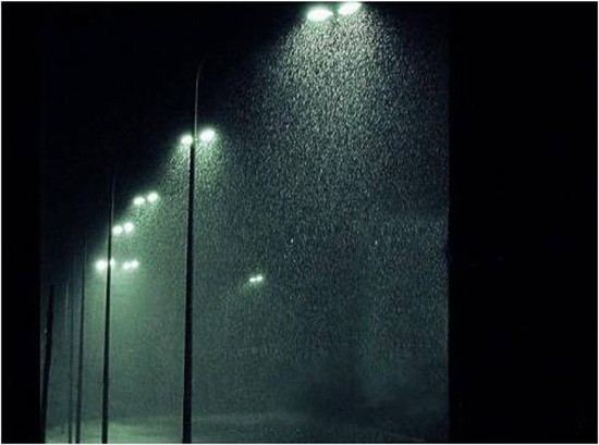 夏夜聽雨。（示意圖源：互聯網）