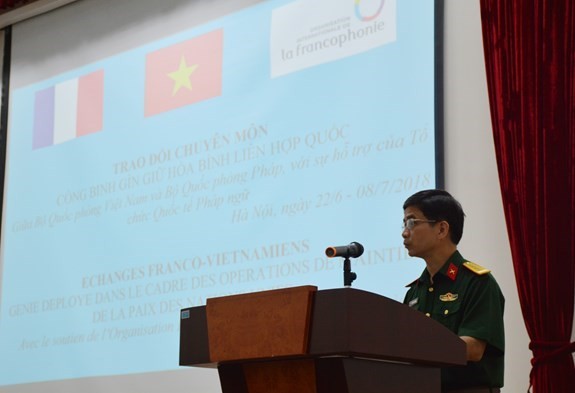 越南維和局局長黃金鳳大校在儀式上發言。（圖源：文孝）