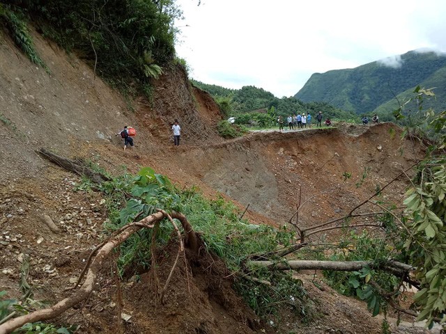 目前，芒齊縣仍有逾50個村莊被洪水圍困孤立無援。（圖源：卿元）
