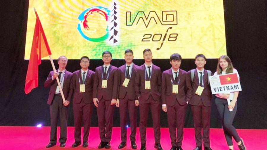 圖為越南國家奧林匹克數學隊。（圖源：越通社）