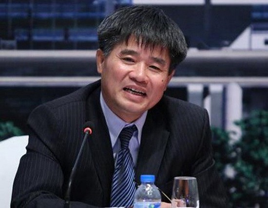 越南航空港總公司(ACV)總經理黎孟雄在一天之內為各直屬單位領導幹部簽署76份委任《決定》。（圖源：ACV）