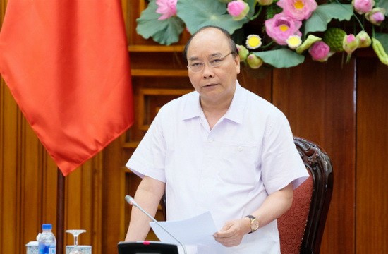 政府總理阮春福主持召開政府常務委員會例行會議。