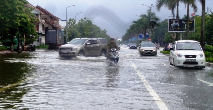 榮市多條街道受淹。