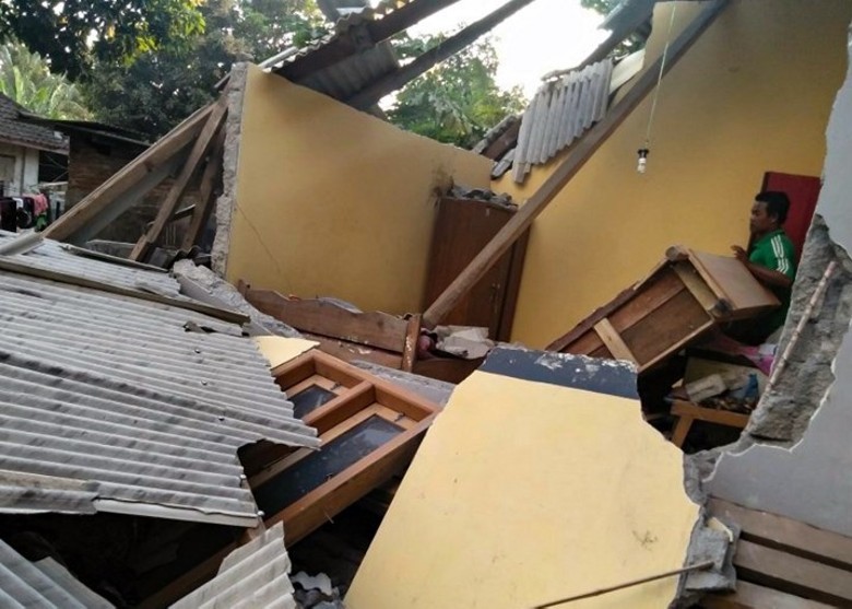 多座房屋倒塌。（圖源：AP）