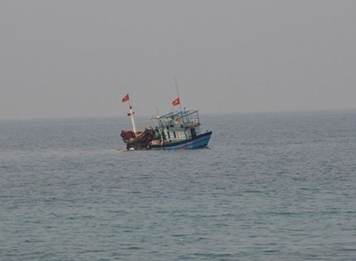 釣魷魚船與 52 名漁民海上遇險。（示意圖源：互聯網）