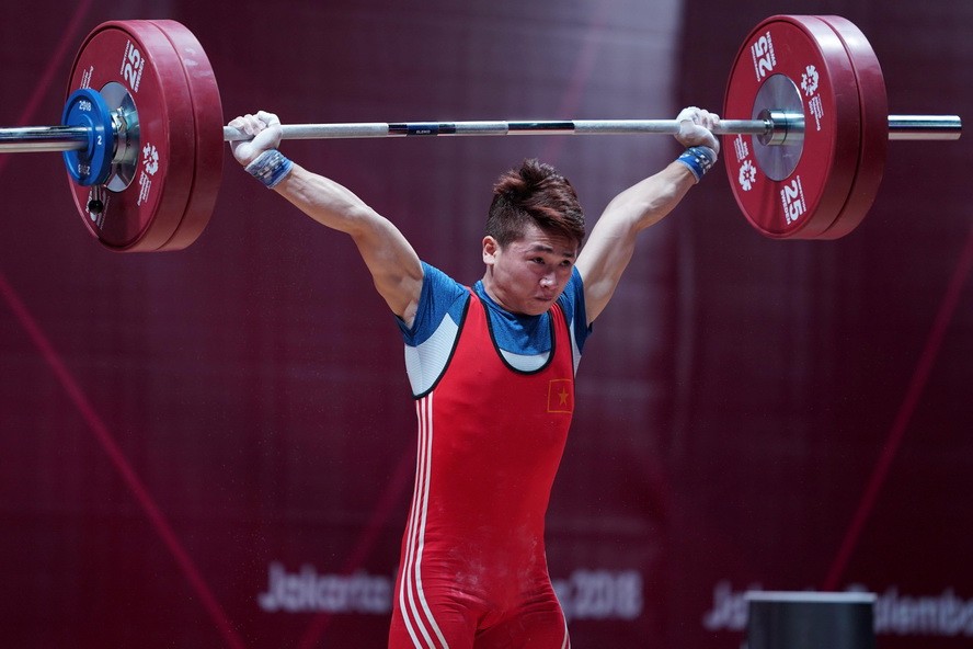 鄭文榮總舉299公斤奪得銀牌。
