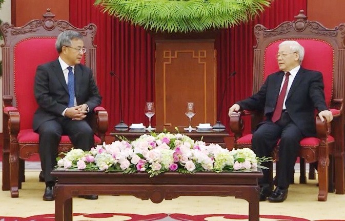 阮富仲總書記接見中國國務院副總理胡春華。（圖源：越通社）