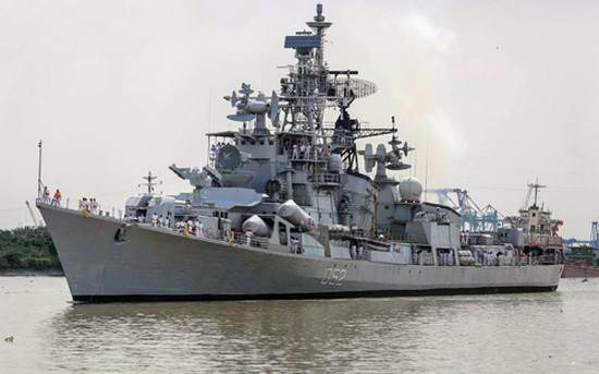 印度海軍“拉那”號驅逐艦抵達本市西貢港。（圖源：成阮）