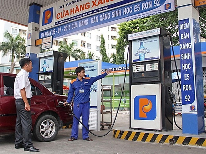 經多次調升零售價後，迄今，E5 RON92汽油售價為每公升2萬零906元；E5 RON95 汽油每公升2萬2347元。（示意圖源：互聯網）