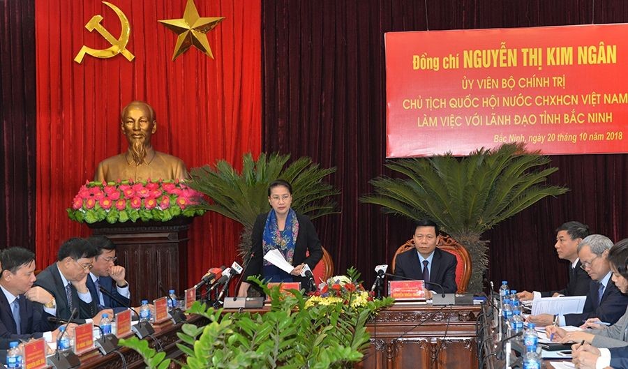 國會主席阮氏金銀在北寧省委辦公廳出席擴大會議並發表講話。（圖源：戰勝）