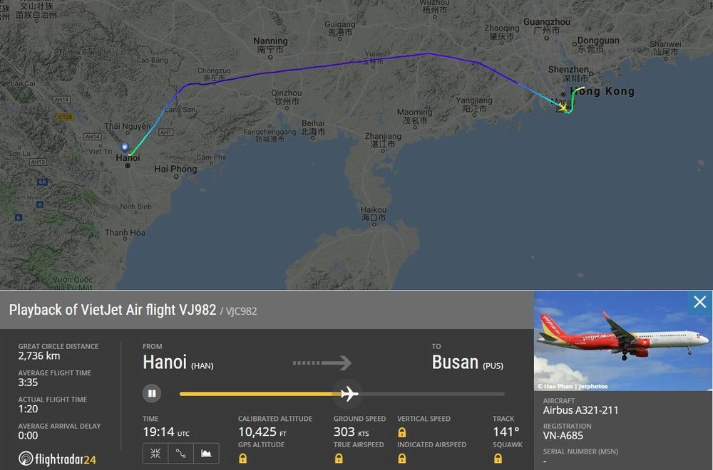 編號VJ982航班在飛行途中緊急降落香港機場。（圖源：Flightradar24.com截圖）
